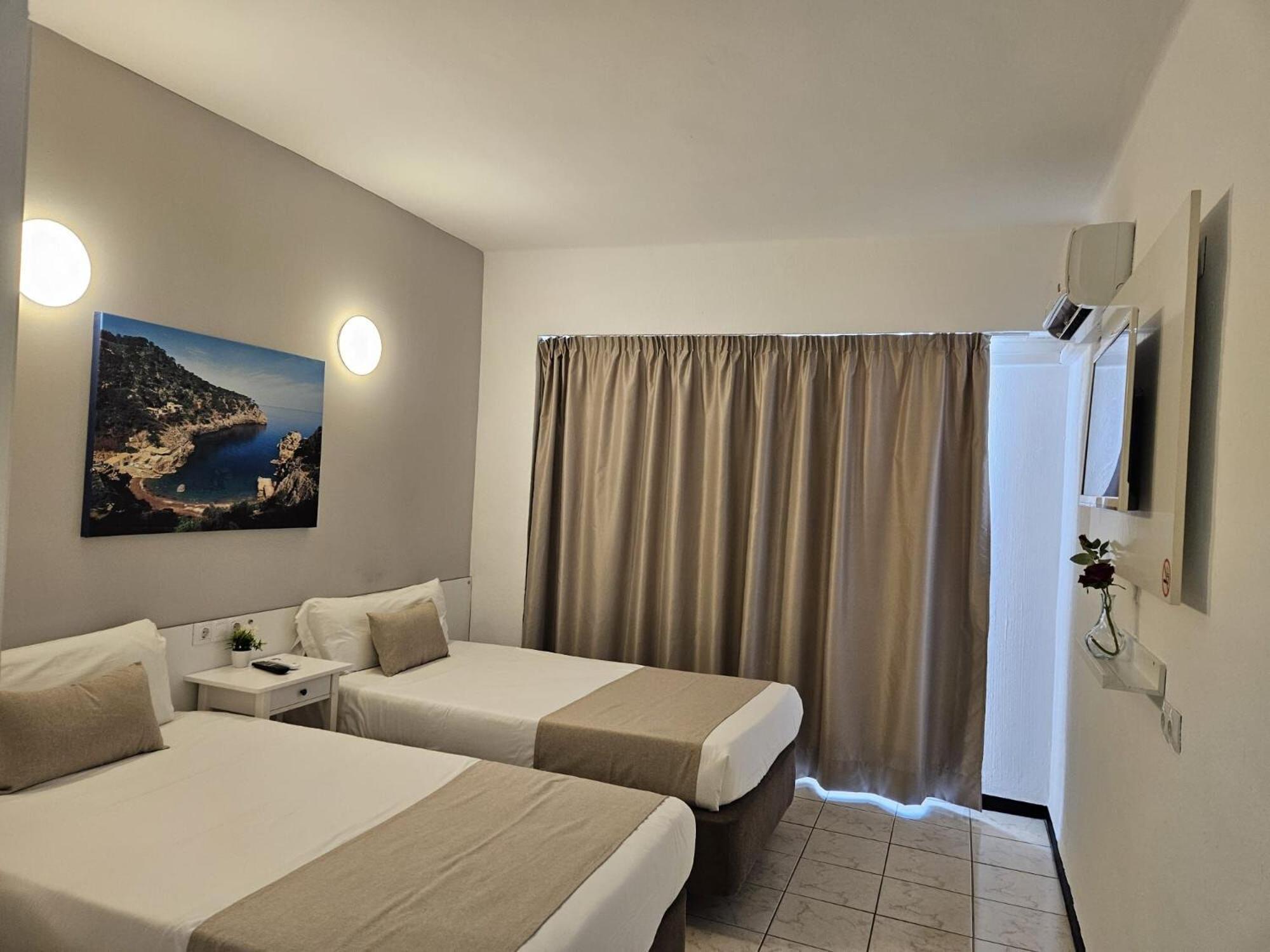 Level Mallorca - Living Playa de Palma  Buitenkant foto